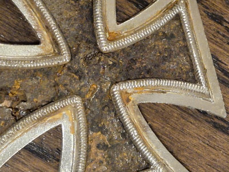 WW2 German Iron Cross 1st class in relic condition